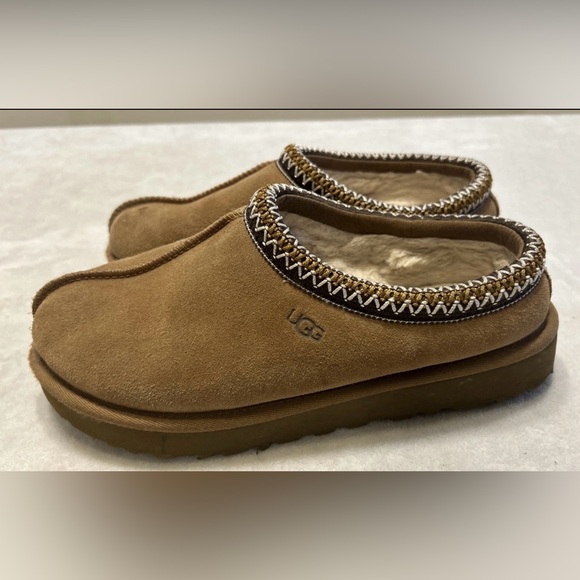 Ugg Tasman Slippers Chestnut Size 8 GUC! - Picture 3 of 6